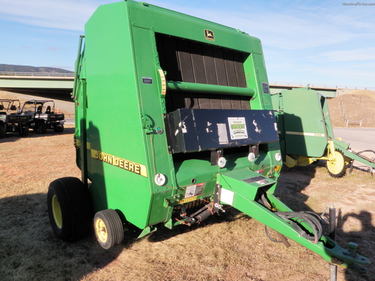 1997 John Deere 566
