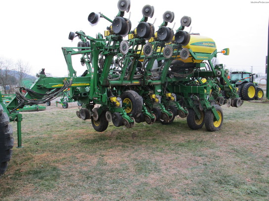 2008 John Deere 1790