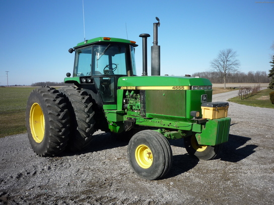 1991 John Deere 4555