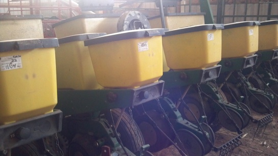 1994 John Deere 7200
