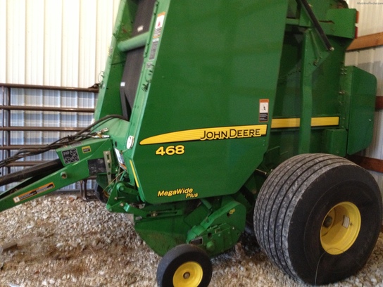 2010 John Deere 468
