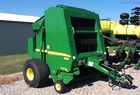 2011 John Deere 568