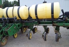 John Deere 7200