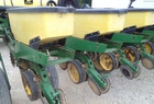  John Deere 7200