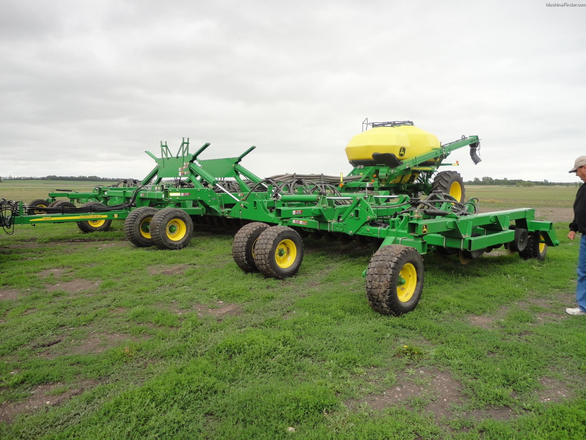 2011 John Deere 1890 Planting & Seeding Air Drills & Seeders John