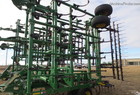 2011 John Deere 2210