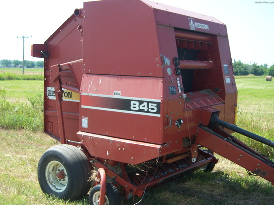 2001 Hesston 845
