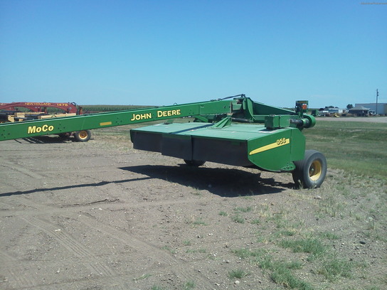 2004 John Deere 956