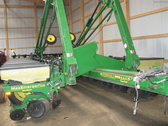 1998 John Deere 1770