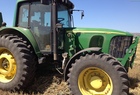 2004 John Deere 7320