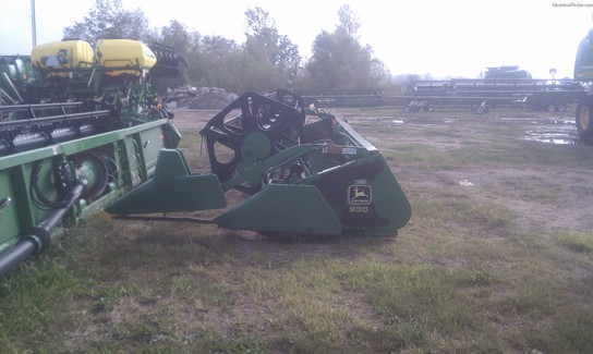 1999 John Deere 930