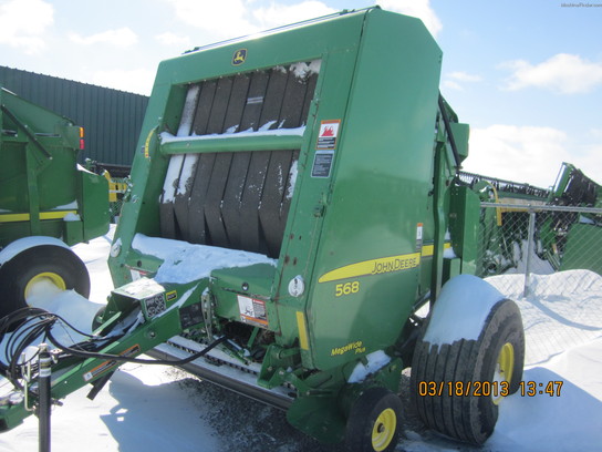 2011 John Deere 568