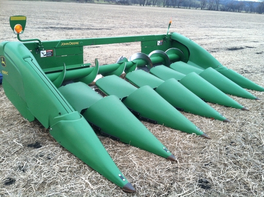 2011 John Deere 606C