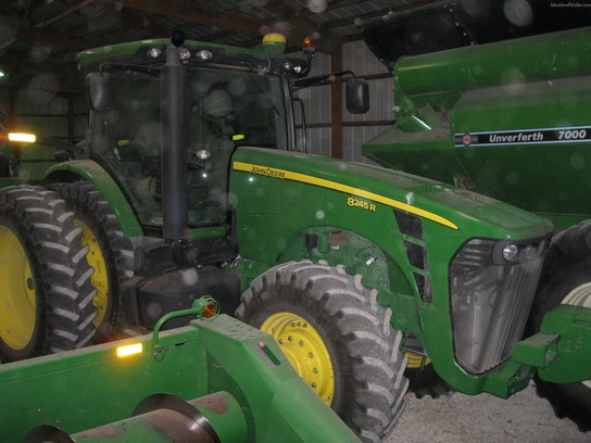 2010 John Deere 8245R