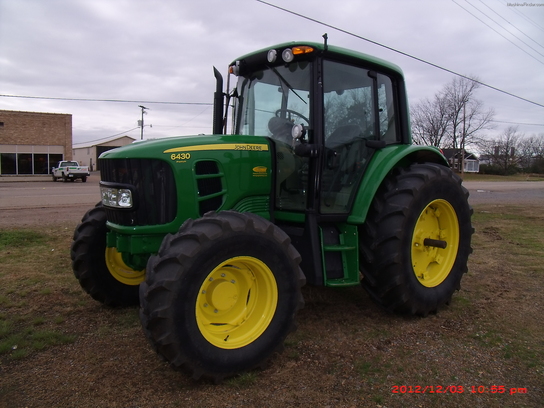 2011 John Deere 6430