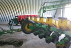 2000 John Deere 1750