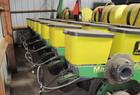 2000 John Deere 1750