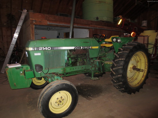 1980 John Deere 2140