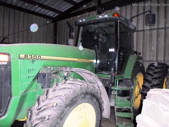 1996 John Deere 8300