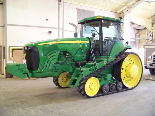 2004 John Deere 8520T