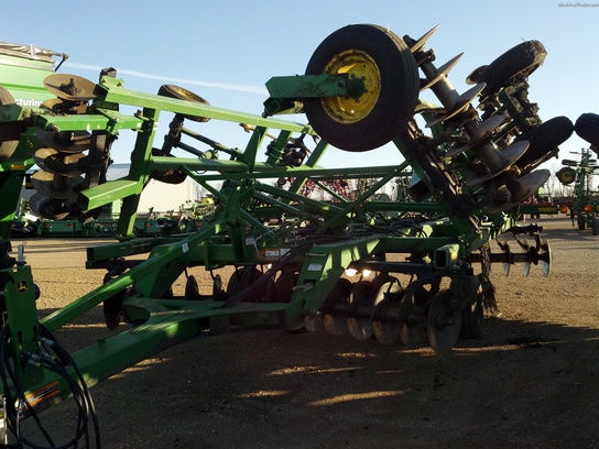 2011 John Deere 512