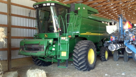 2005 John Deere 9560STS