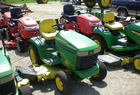 2000 John Deere GT235