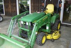 2004 John Deere 2210