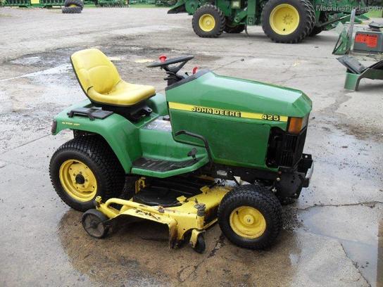 1999 John Deere 425