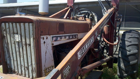 1966 International Harvester 656 gas