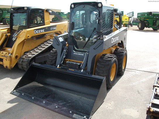 2011 John Deere 320D