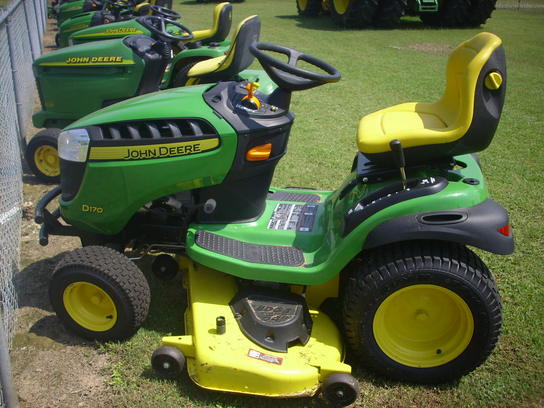 2012 John Deere D170