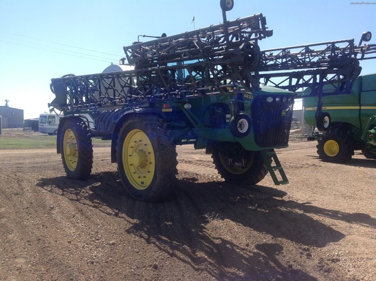 2009 John Deere 4930
