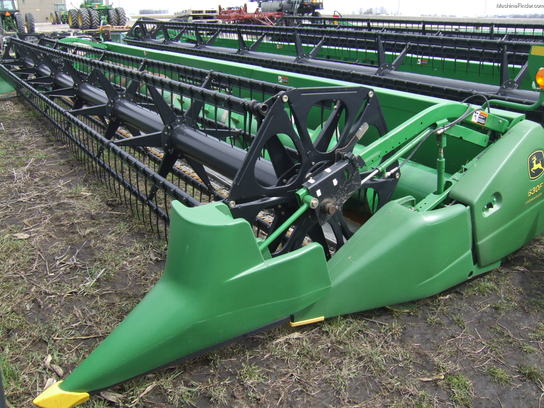 2006 John Deere 630F