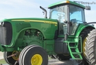 2002 John Deere 8220