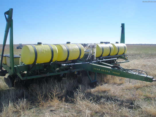 1980 John Deere 7000