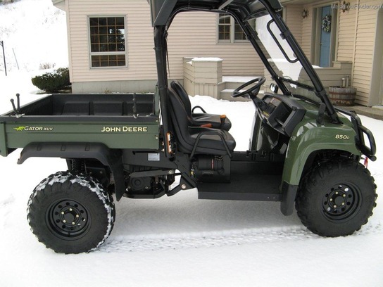 2008 John Deere XUV 850D OLIVE