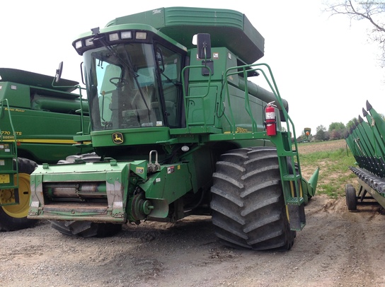 2004 John Deere 9760 STS