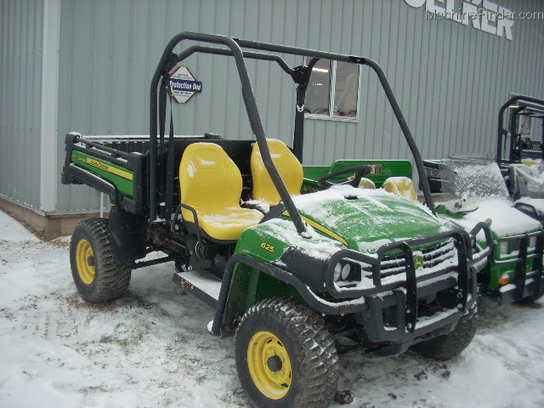 2011 John Deere XUV 625I GREEN