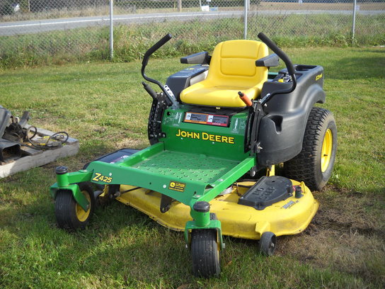 2009 John Deere Z425