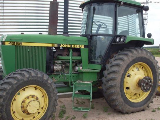 1990 John Deere 4255