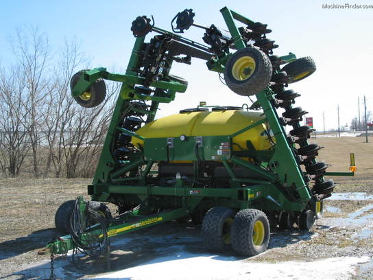 2003 John Deere 1690
