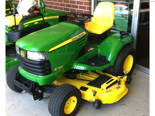 2008 John Deere X720A