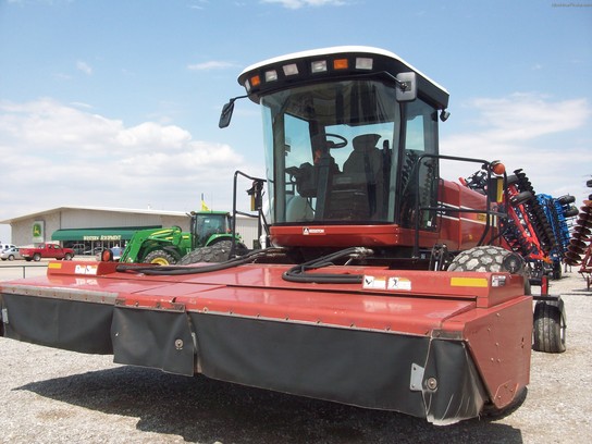 2004 Hesston 9260