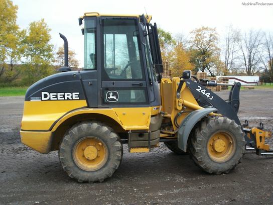 2007 John Deere 244J