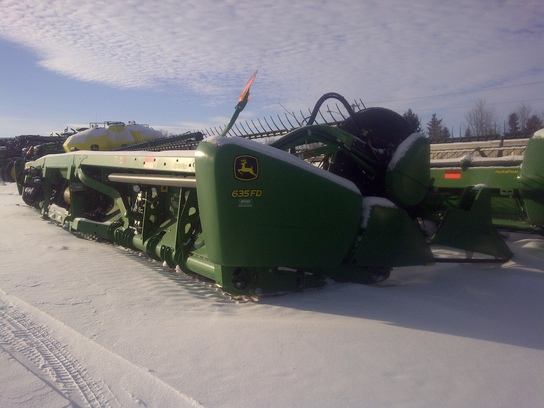 2012 John Deere 635FD