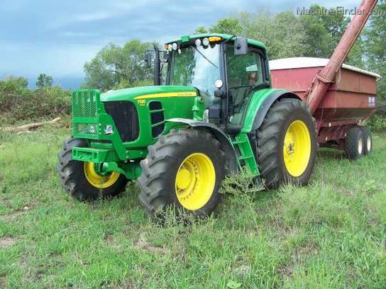 2009 John Deere 7130