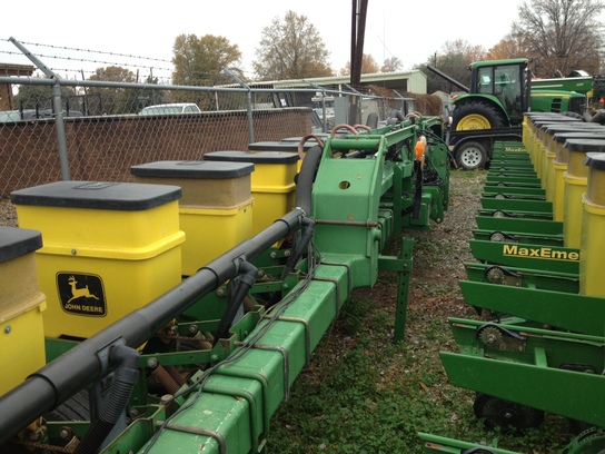 2003 John Deere 1720
