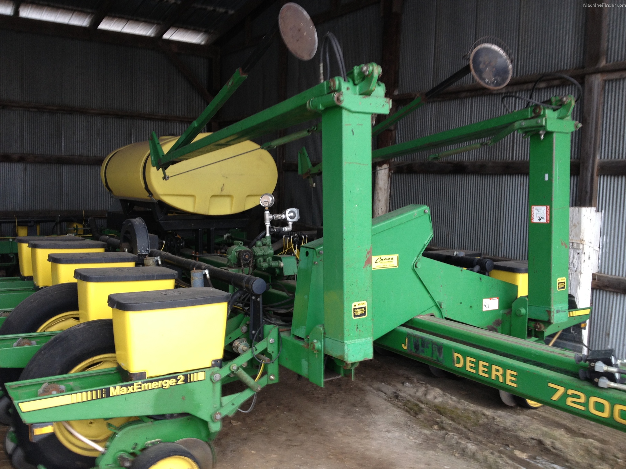 1989 John Deere 7200 Planting & Seeding Planters John Deere