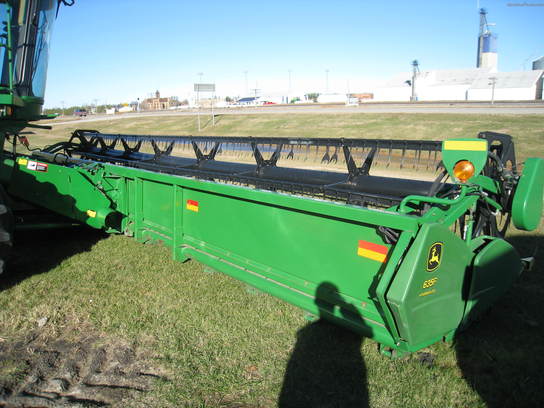 2004 John Deere 635F
